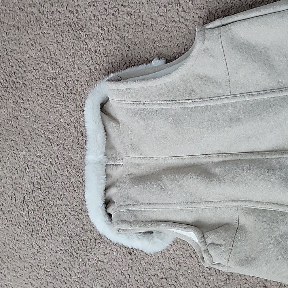 Lilly Wicket Toddler Girl's Vest - Picture 10 of 10